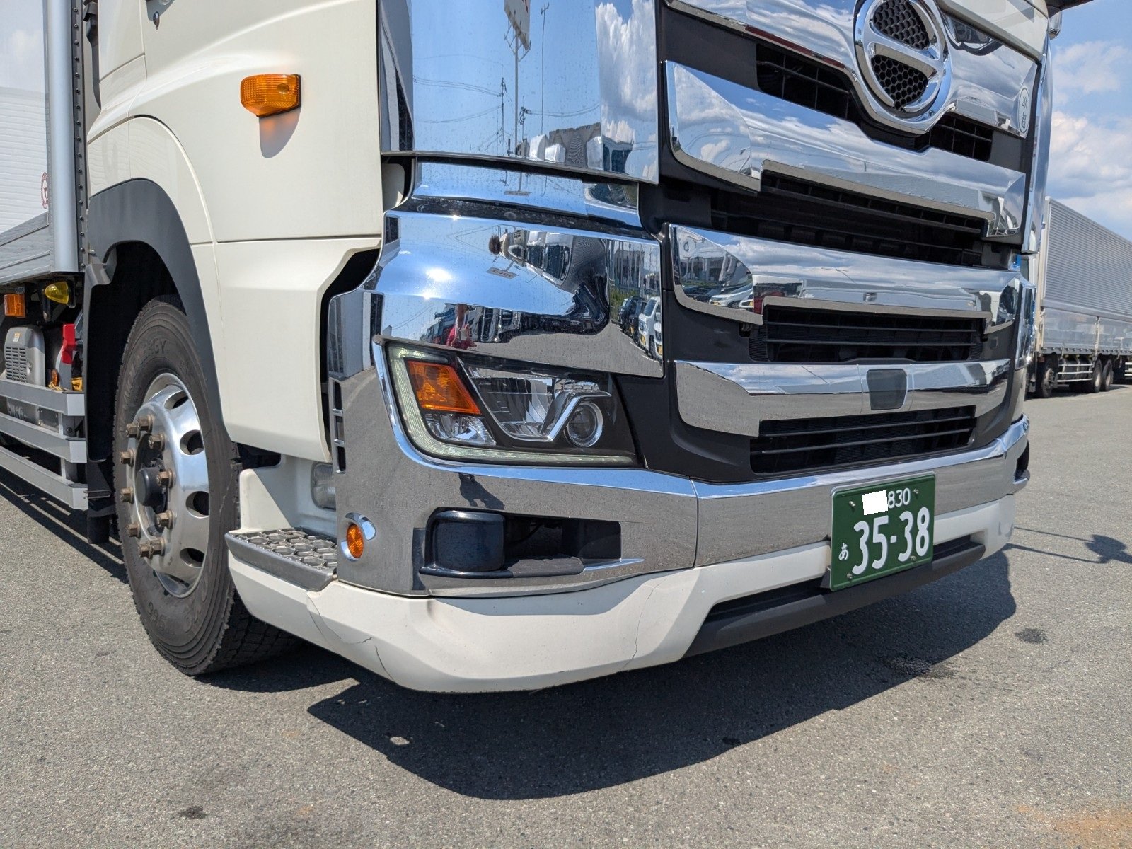 vehicle_image_2026052714264236u6tUI05M.jpg