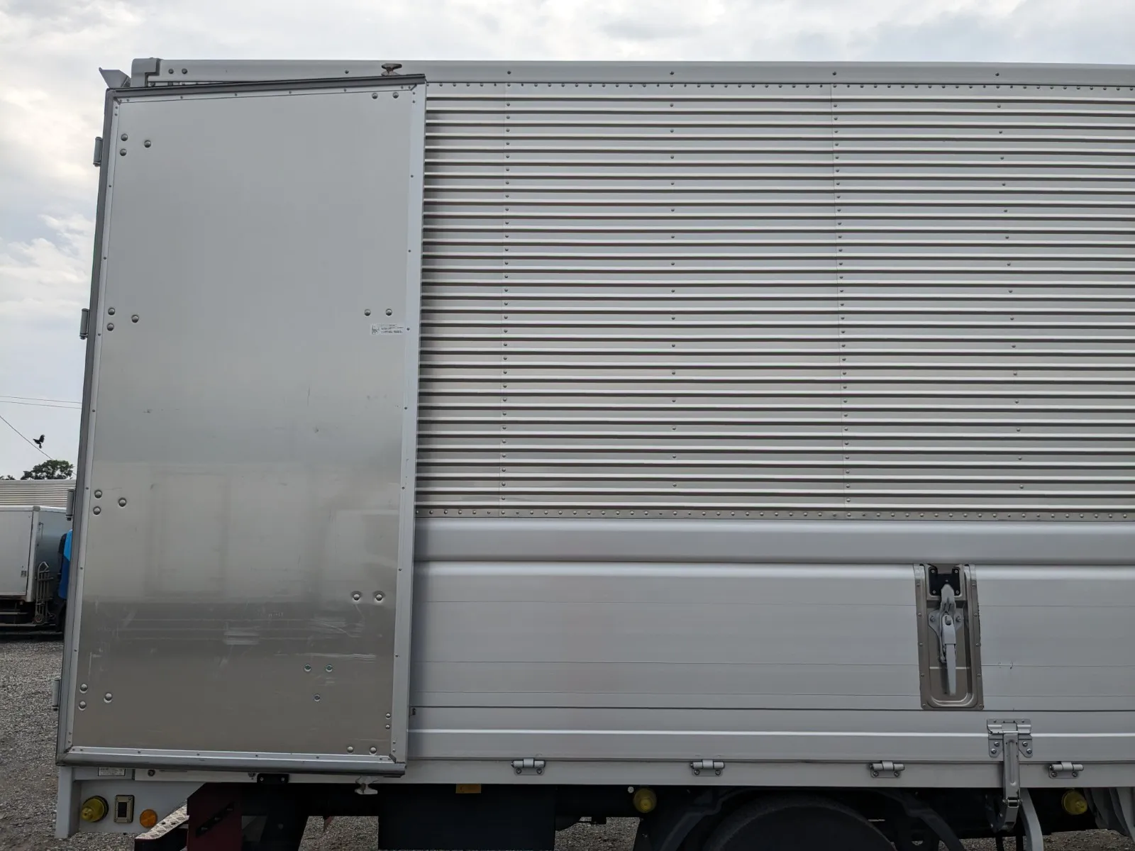 vehicle_image_20260714103648Udo0167jH3.webp