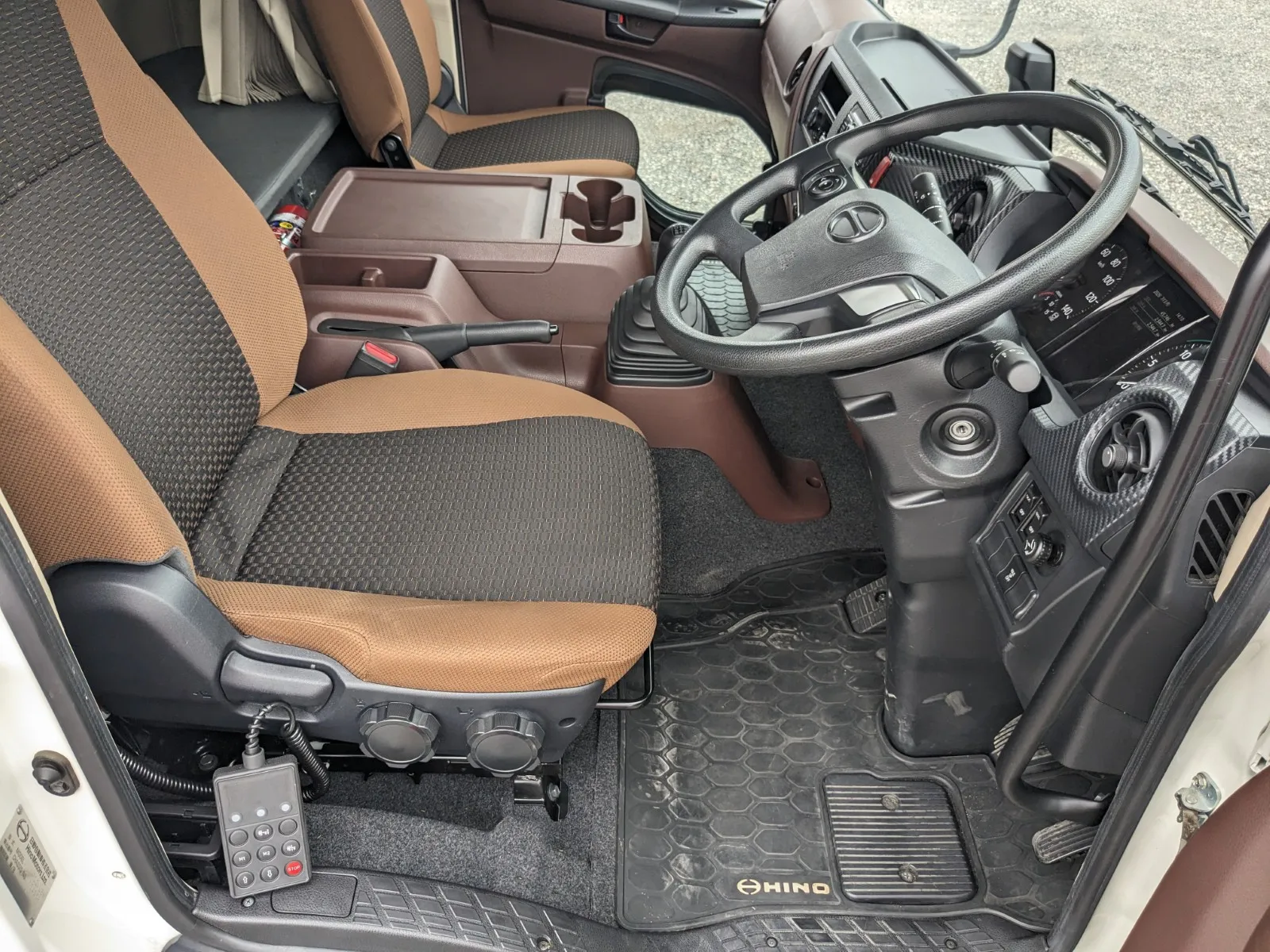 vehicle_image_20260714103651NQvOdfO8SG.webp