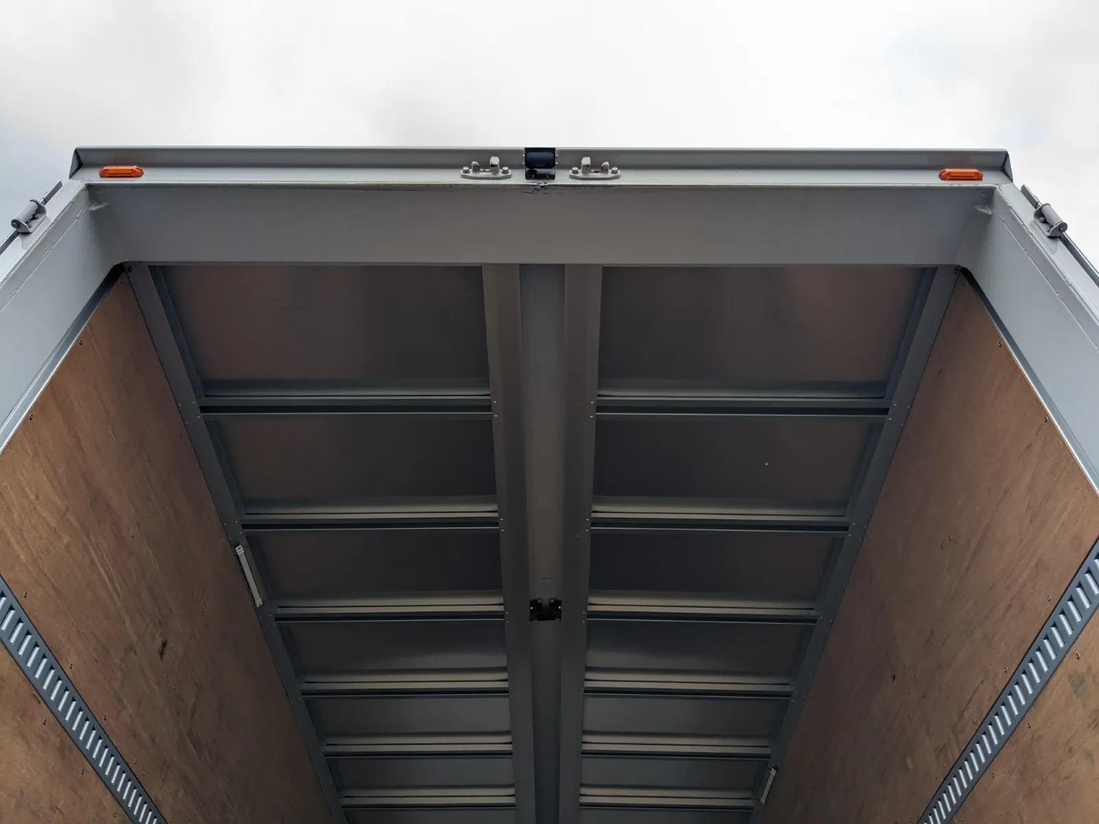 vehicle_image_20260707111309VKmTpjDlux.webp