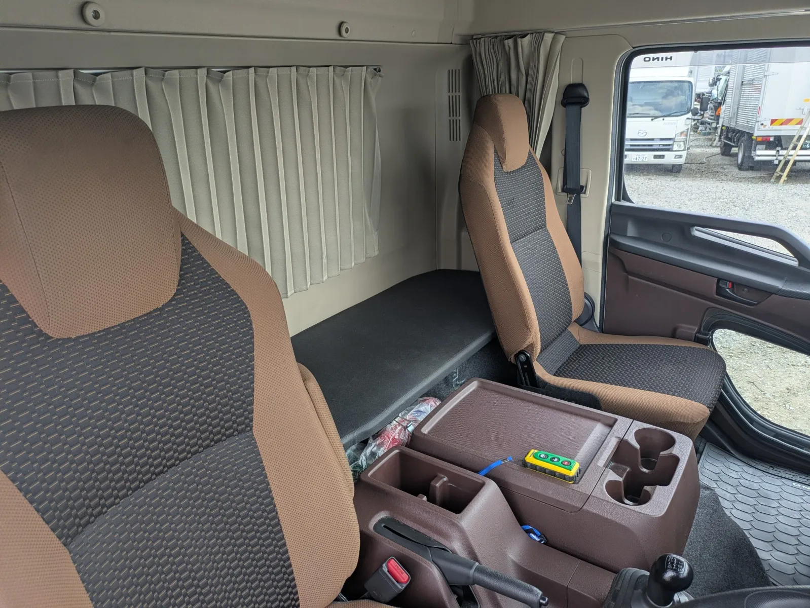 vehicle_image_20260804112804bEOZdIIFbR.webp