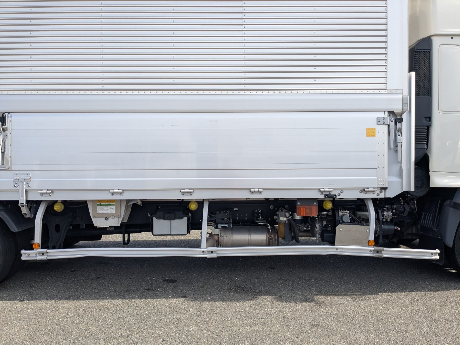 アベニュートラック　サスペンション付きトラック トラック販売・買取｜UJグループ（ウシトラ）