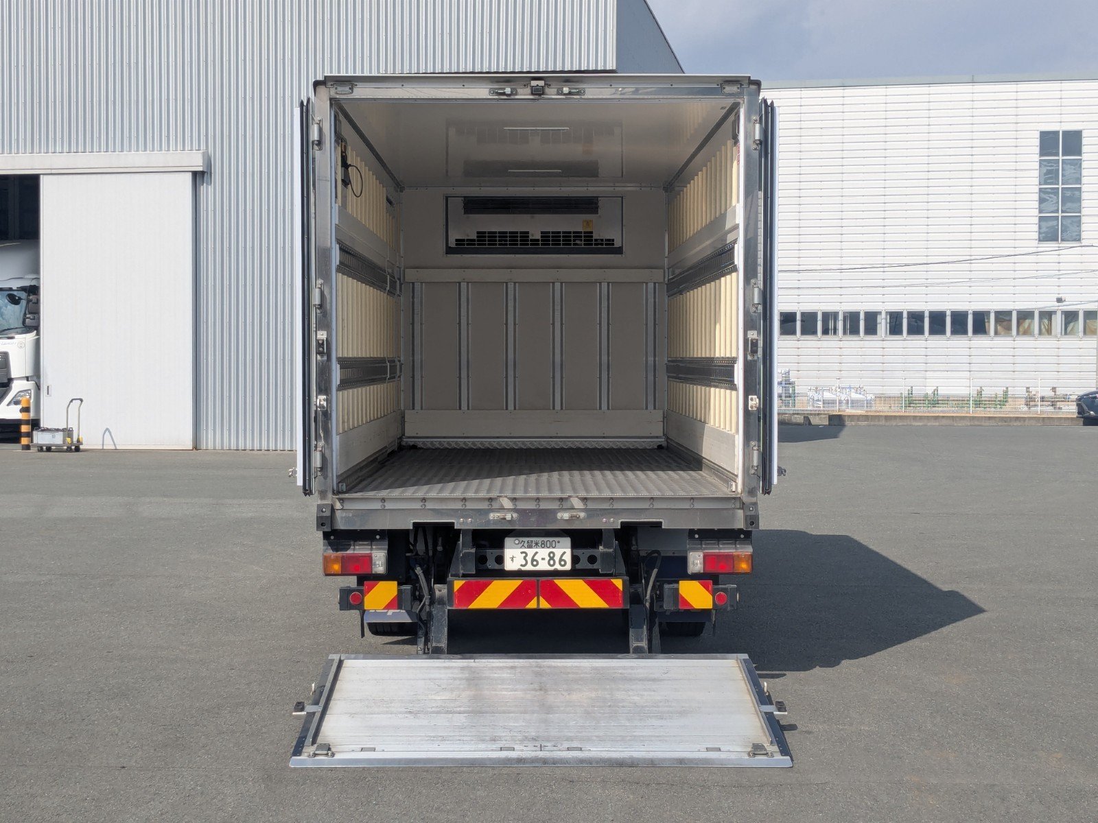 vehicle_image_20260224094339E4iwlSdhO2.jpg