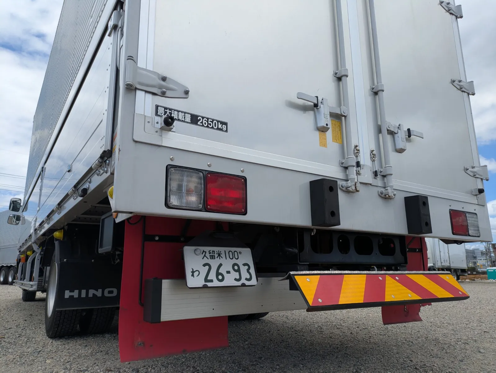 vehicle_image_20260806142621irDqHPqzKk.webp