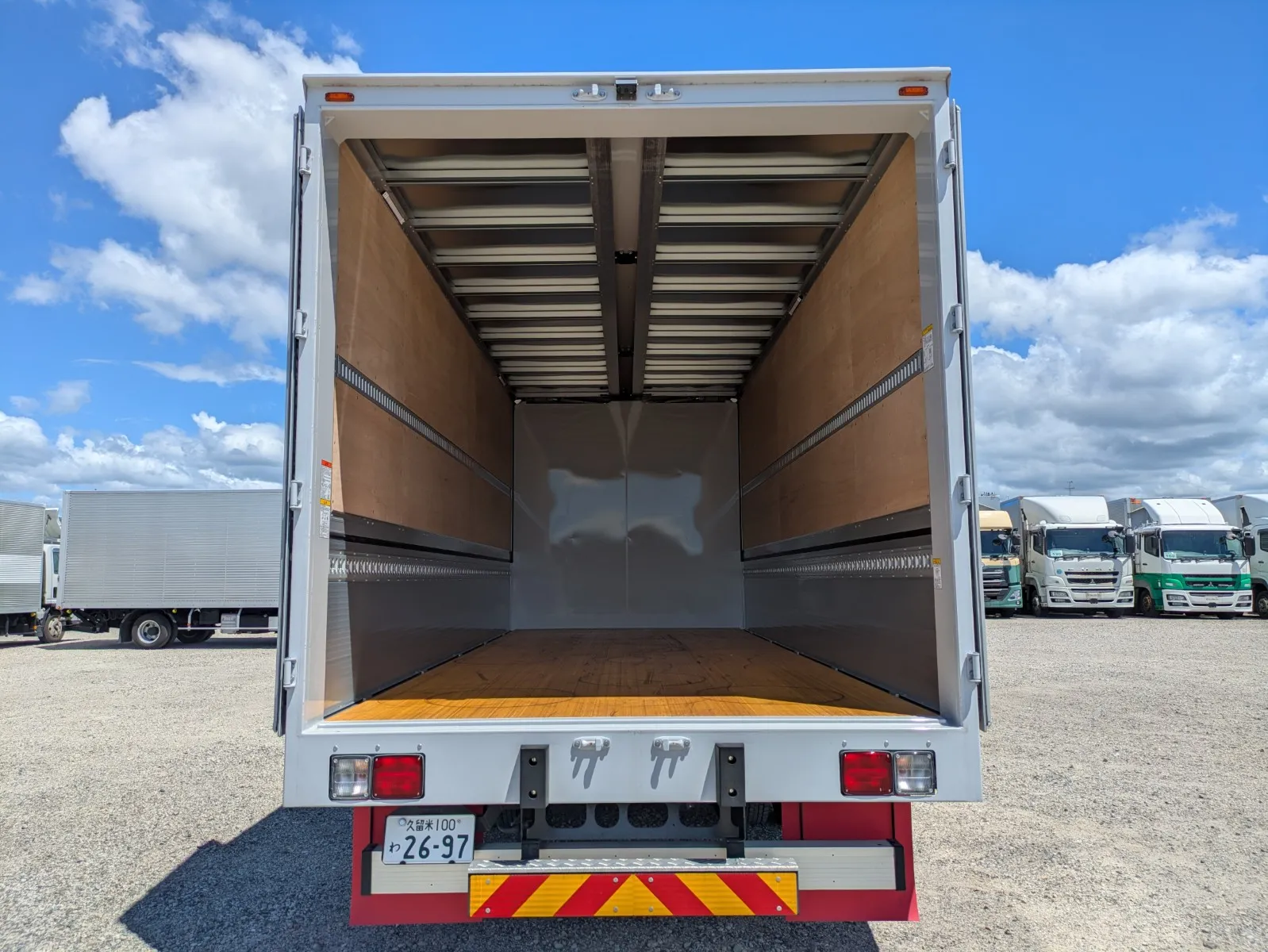 vehicle_image_20260806143657KRNcPHE1aO.webp