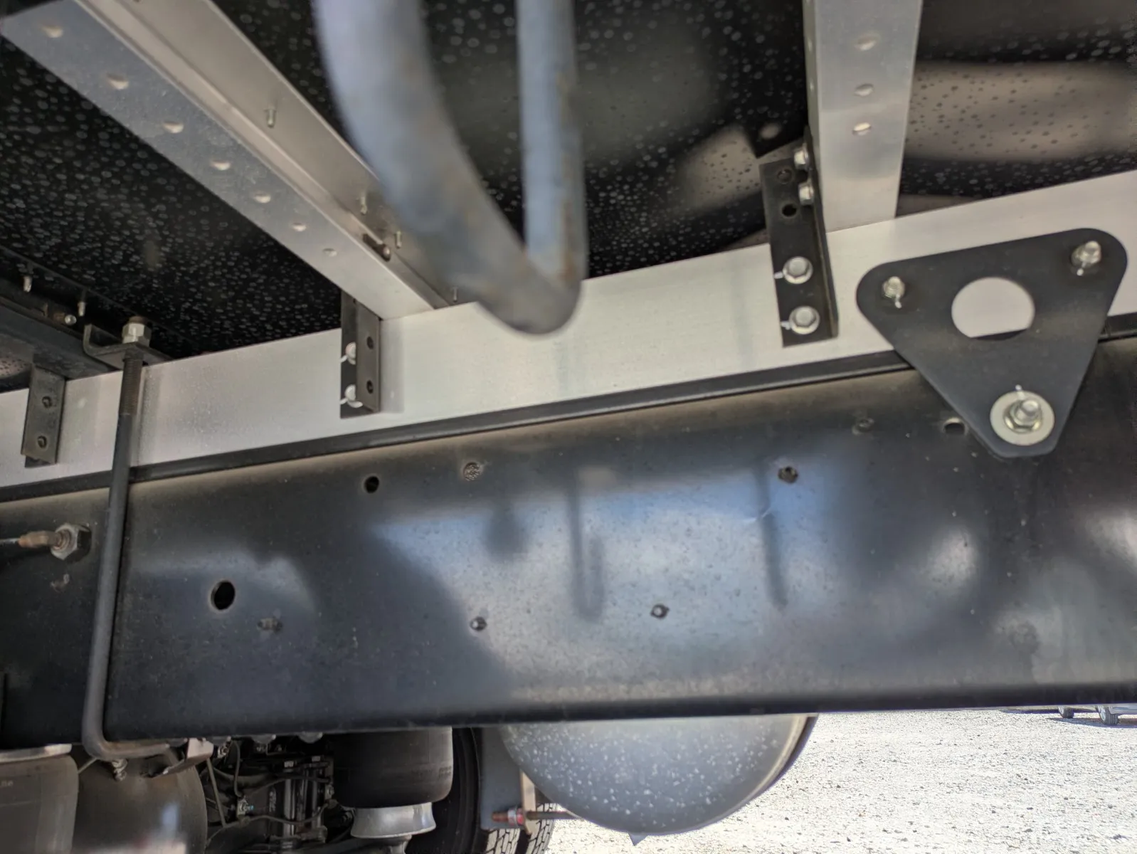 vehicle_image_20260806143700oeQYVwebtC.webp