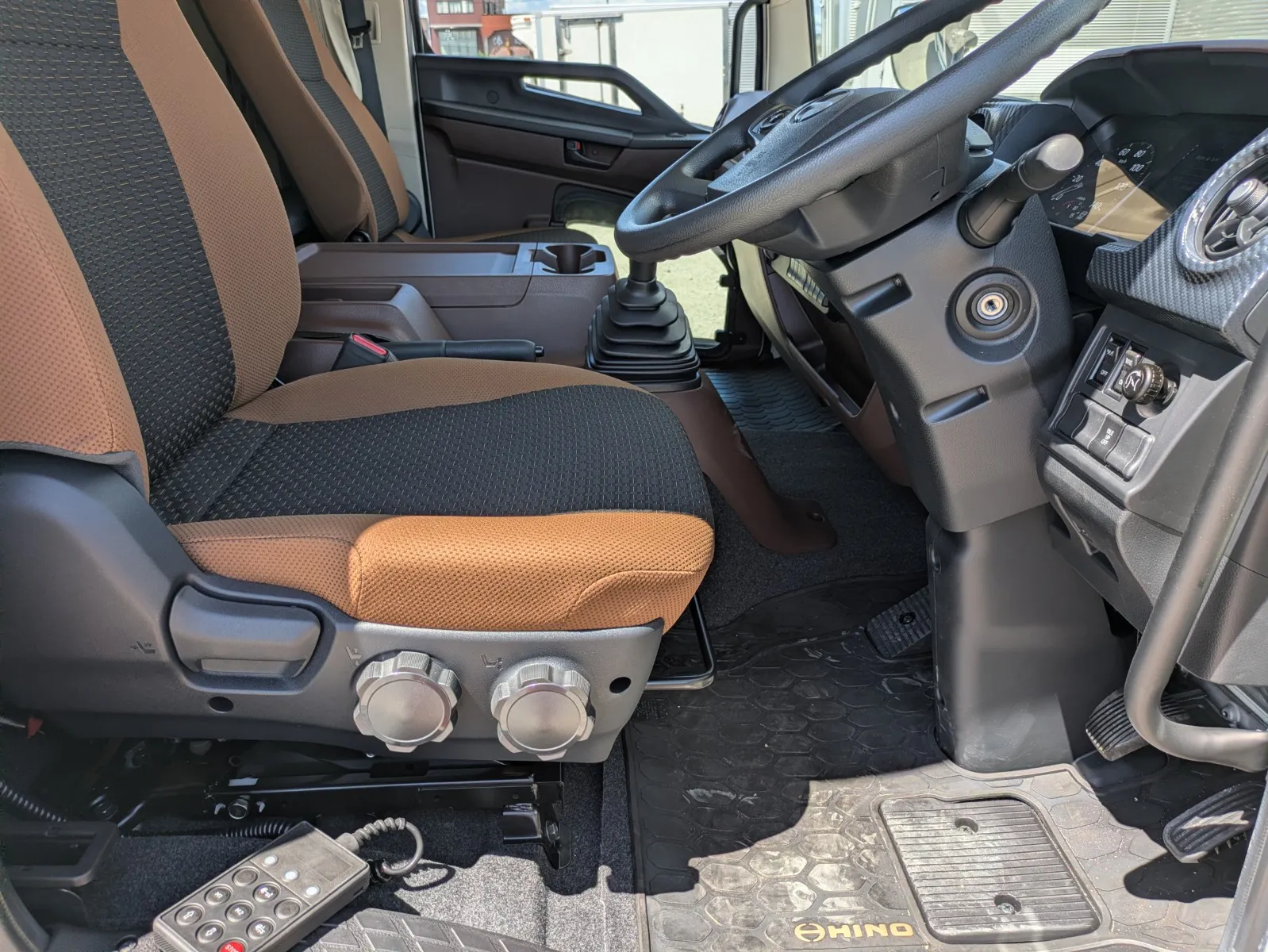 vehicle_image_20260806143705uyIUoxaIkh.webp
