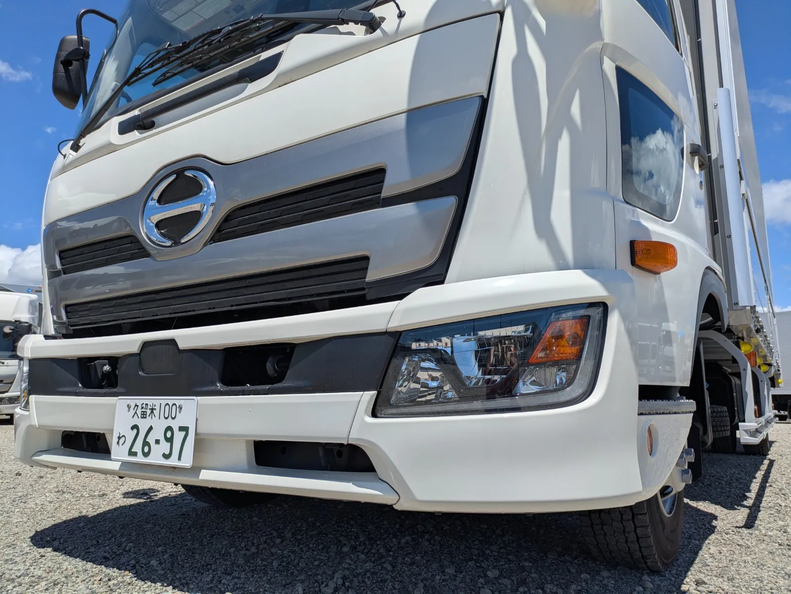vehicle_image_20260806143710MyZmEAqUXP.webp