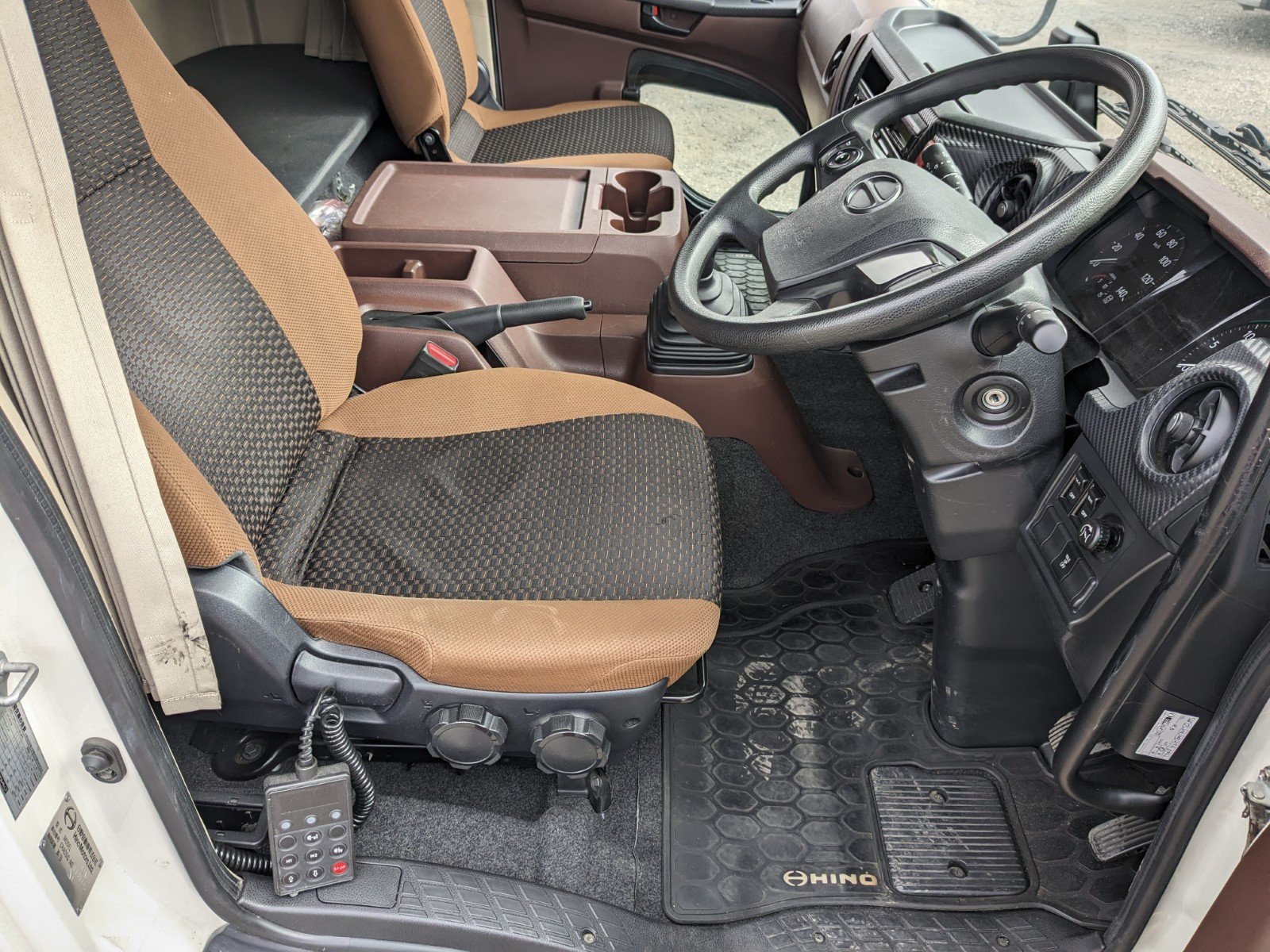 vehicle_image_202601291649462sAHmFuodw.jpg