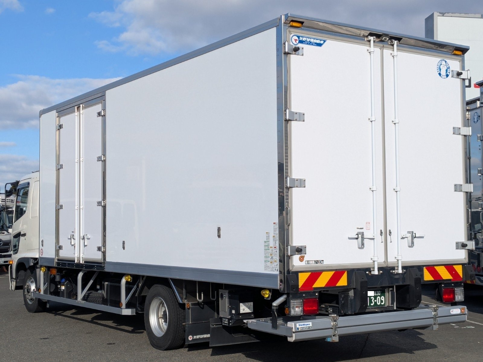 vehicle_image_20260210170722Zs1EQjmQSN.jpg