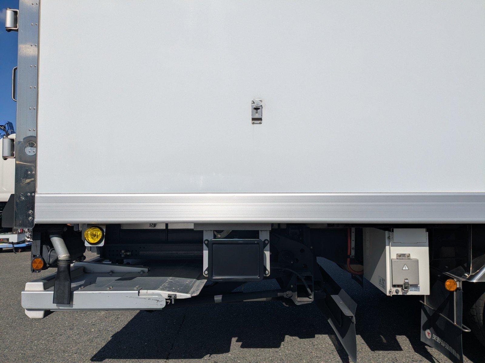 vehicle_image_20260210170722dbQ2RVCD3V.jpg