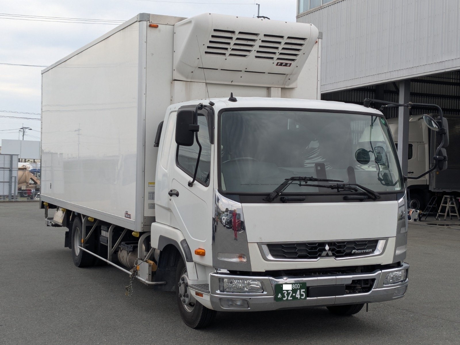 vehicle_image_20260420182524J0cZYkmjjj.jpg
