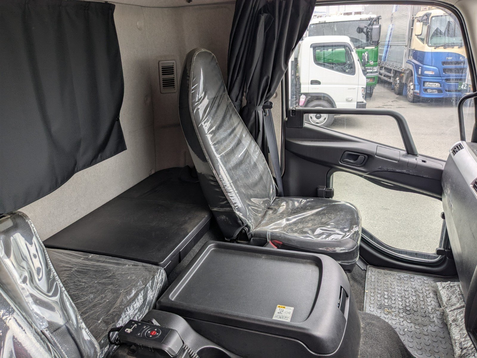 vehicle_image_20260420182524Jbmq9RMbaK.jpg