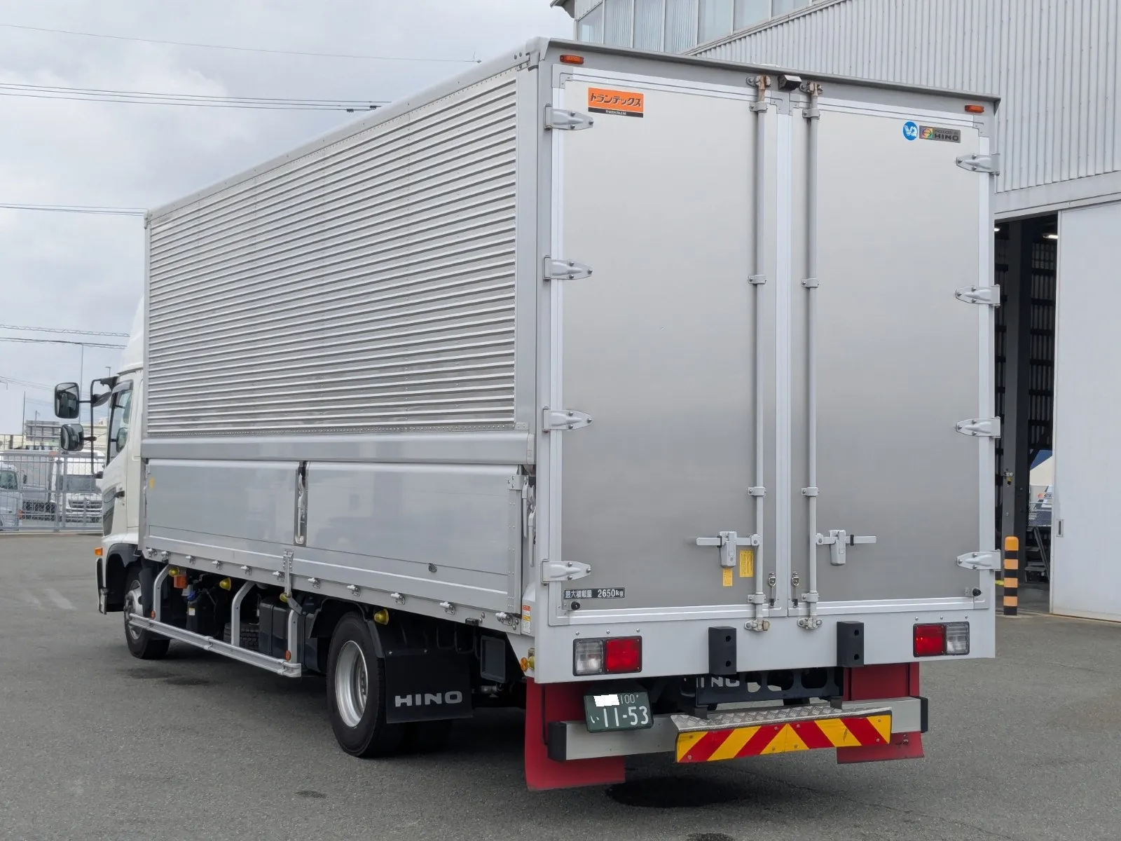 vehicle_image_202607161038318skym3pe2R.webp