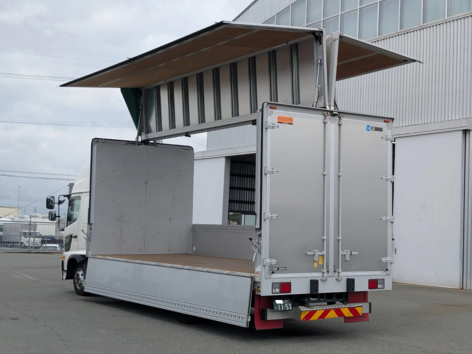 vehicle_image_202607161038388efxS2iePQ.webp