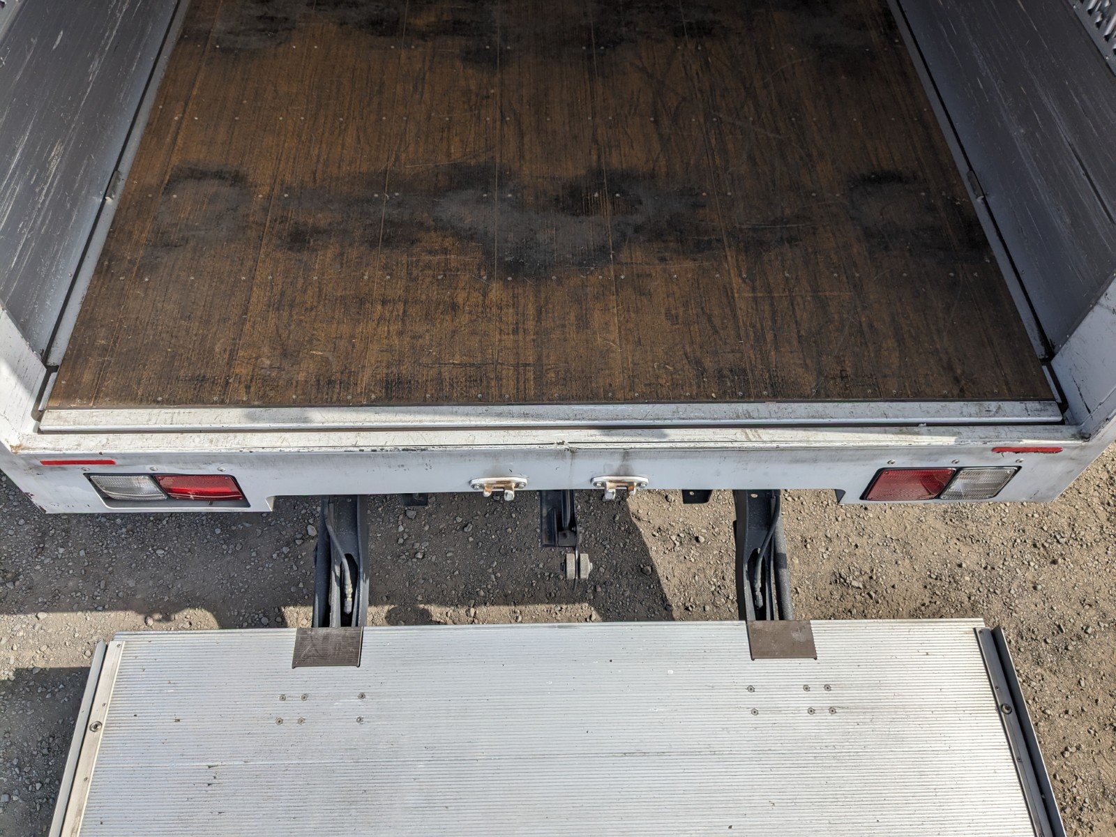 vehicle_image_20260213091902eWqEmd14r1.jpg