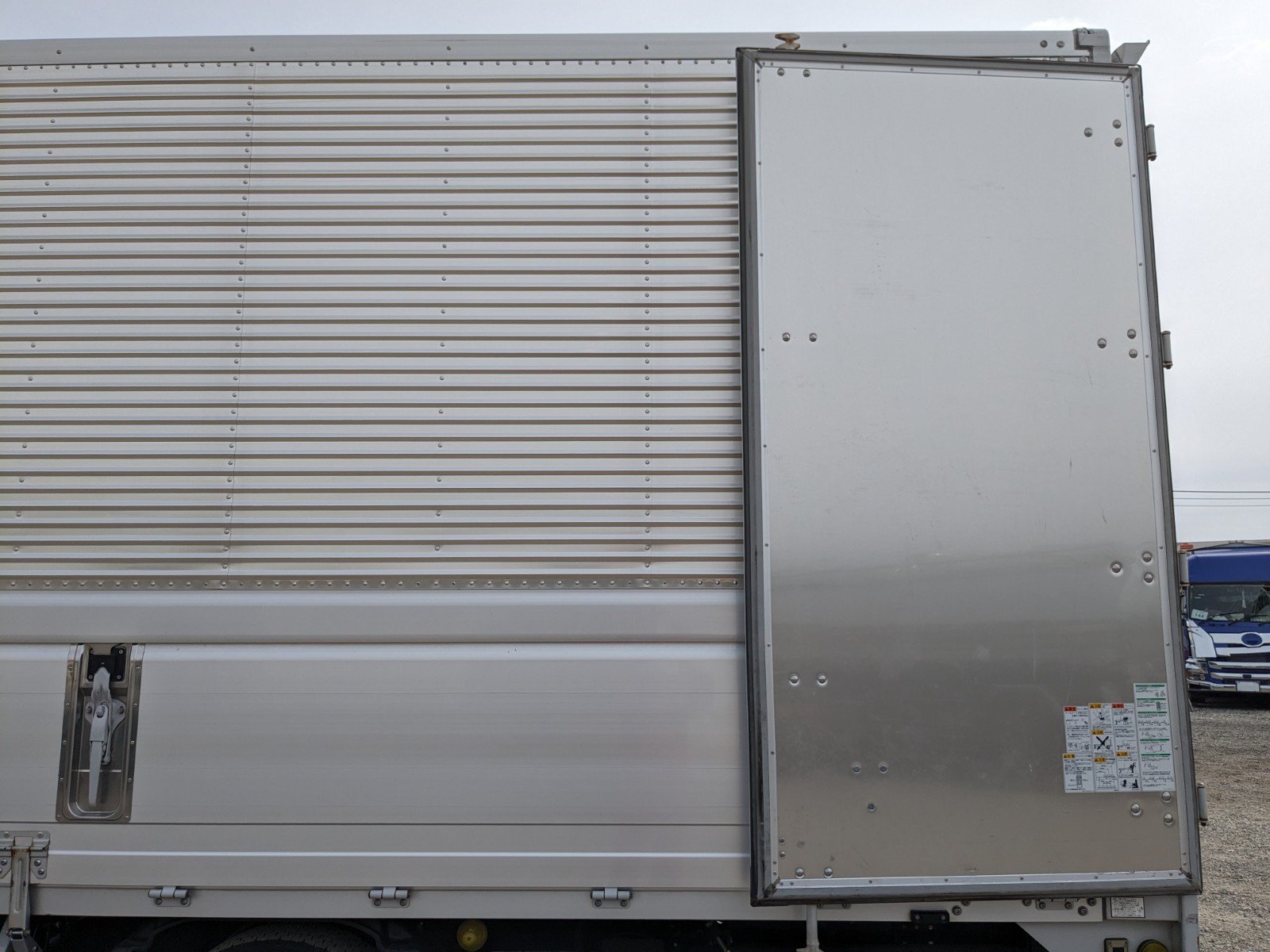 vehicle_image_20260410154018VSvhPuXw7j.jpg