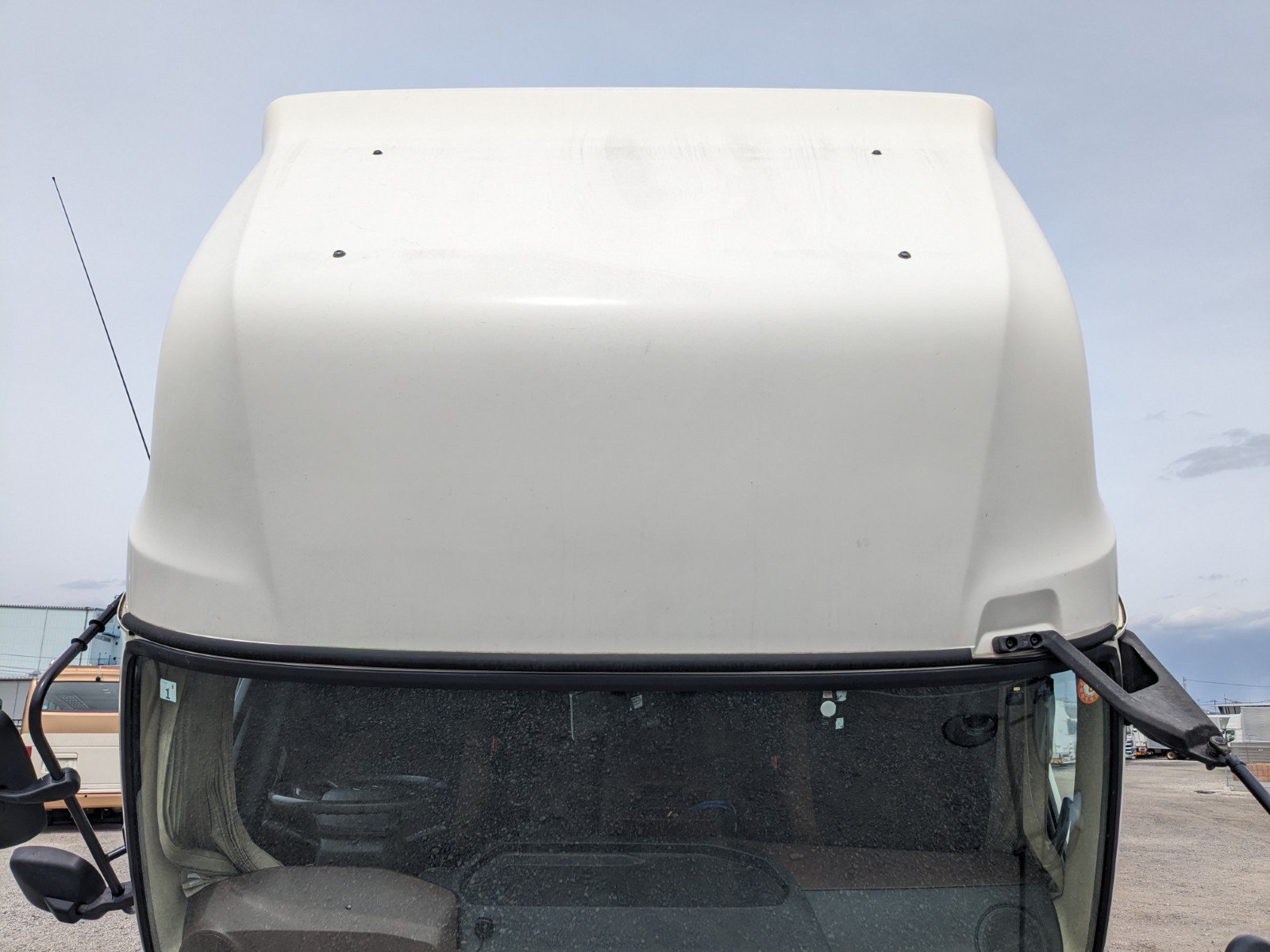 vehicle_image_20260410154018rg0fqg1B7o.jpg