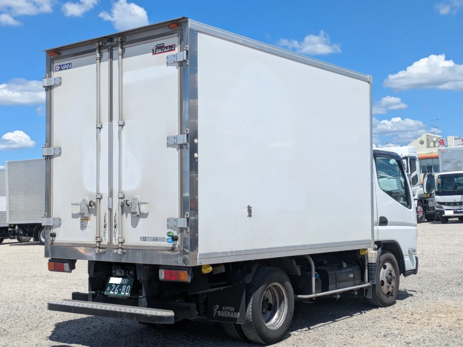 vehicle_image_20260806085834oInshMHMcn.webp