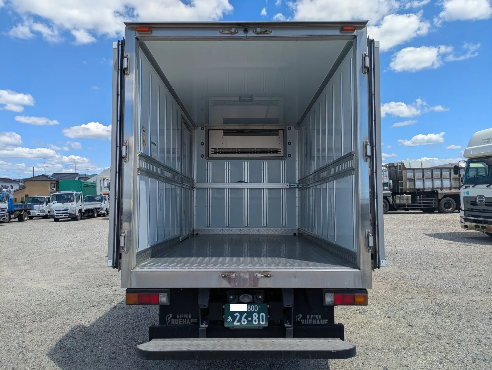 vehicle_image_20260806085835ycKlptJVxz.webp