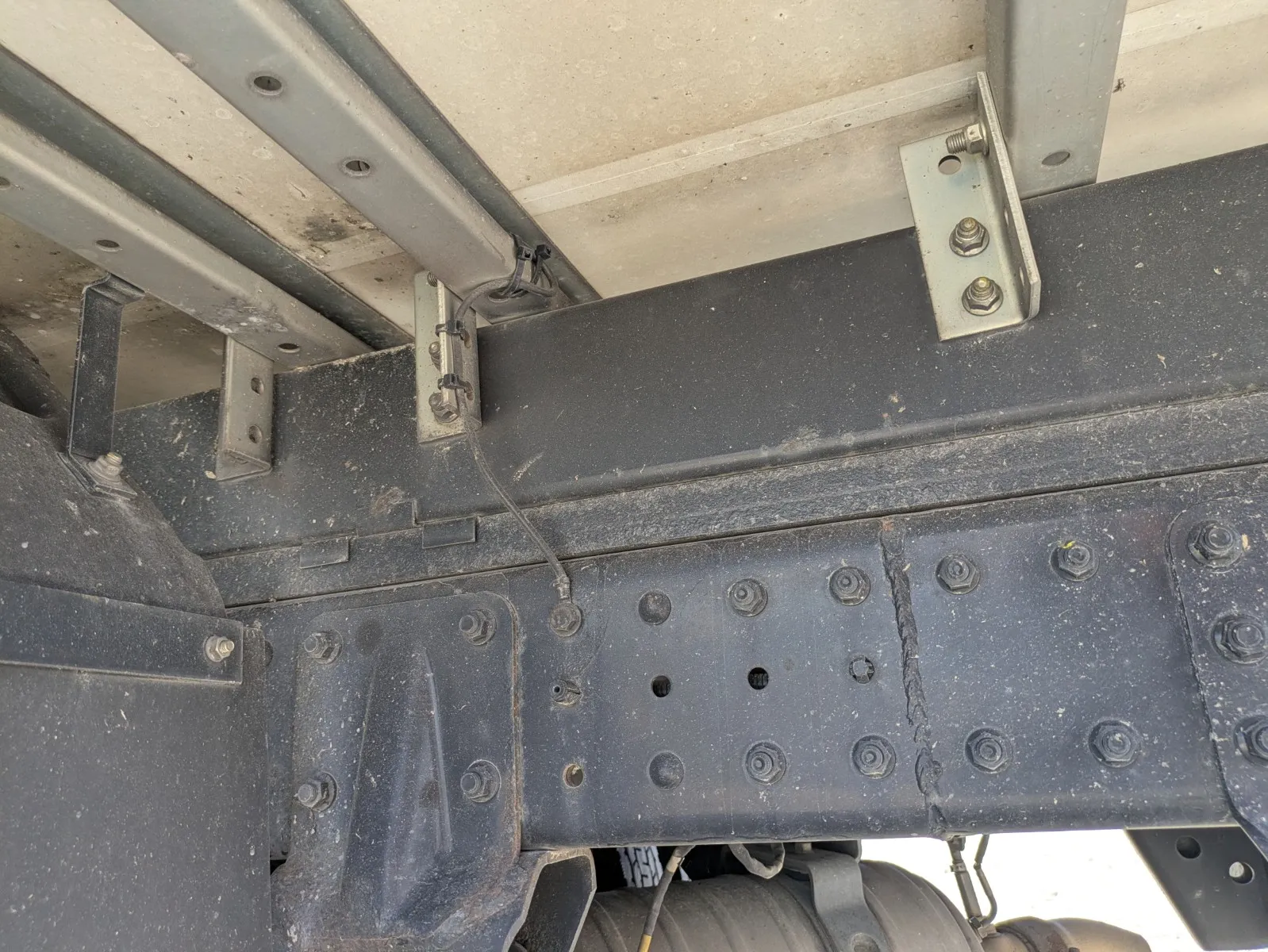 vehicle_image_20260806085839YlmDXRY4Z1.webp
