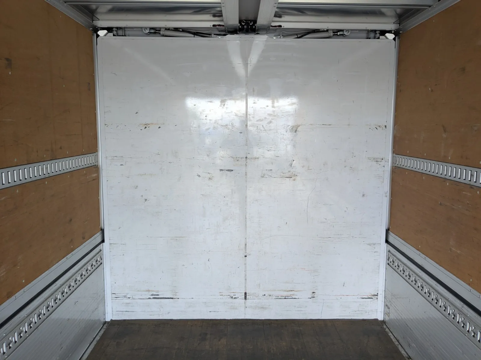 vehicle_image_20260619143906Y4gicK0E3X.webp