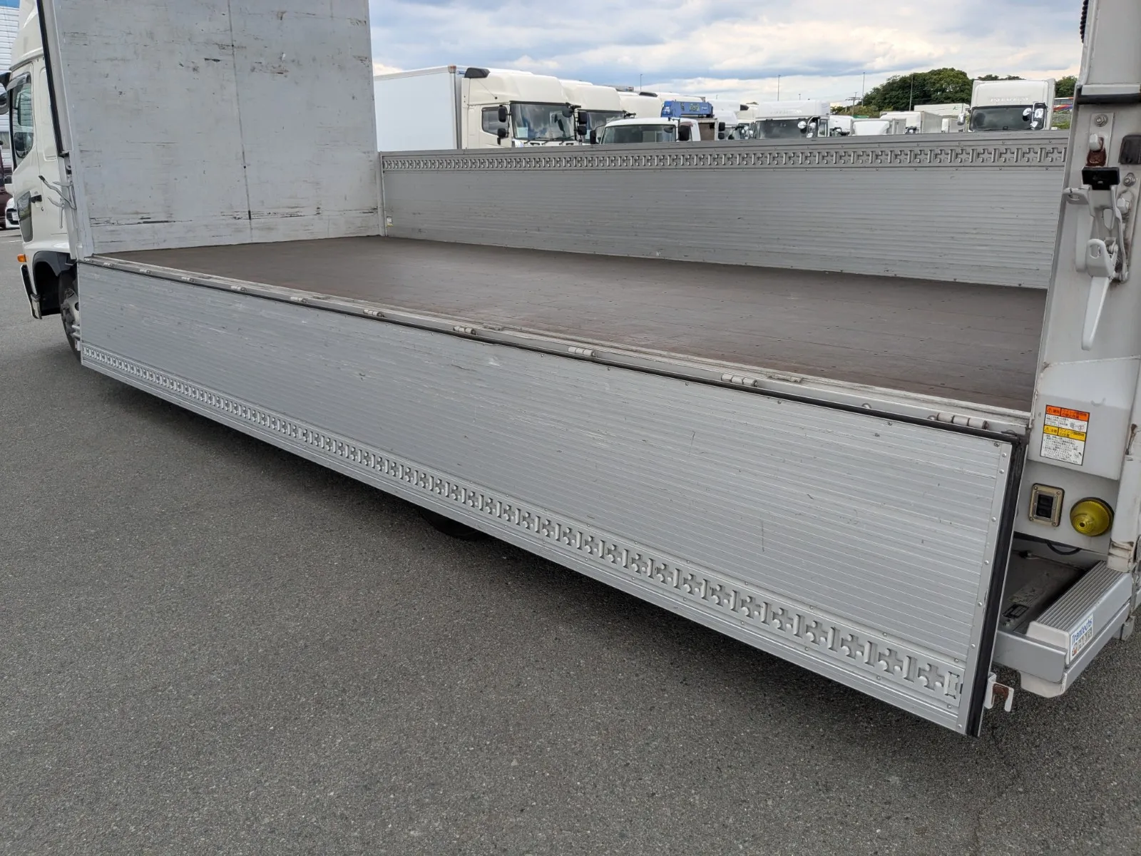 vehicle_image_20260619143906eWNyGLrYGI.webp