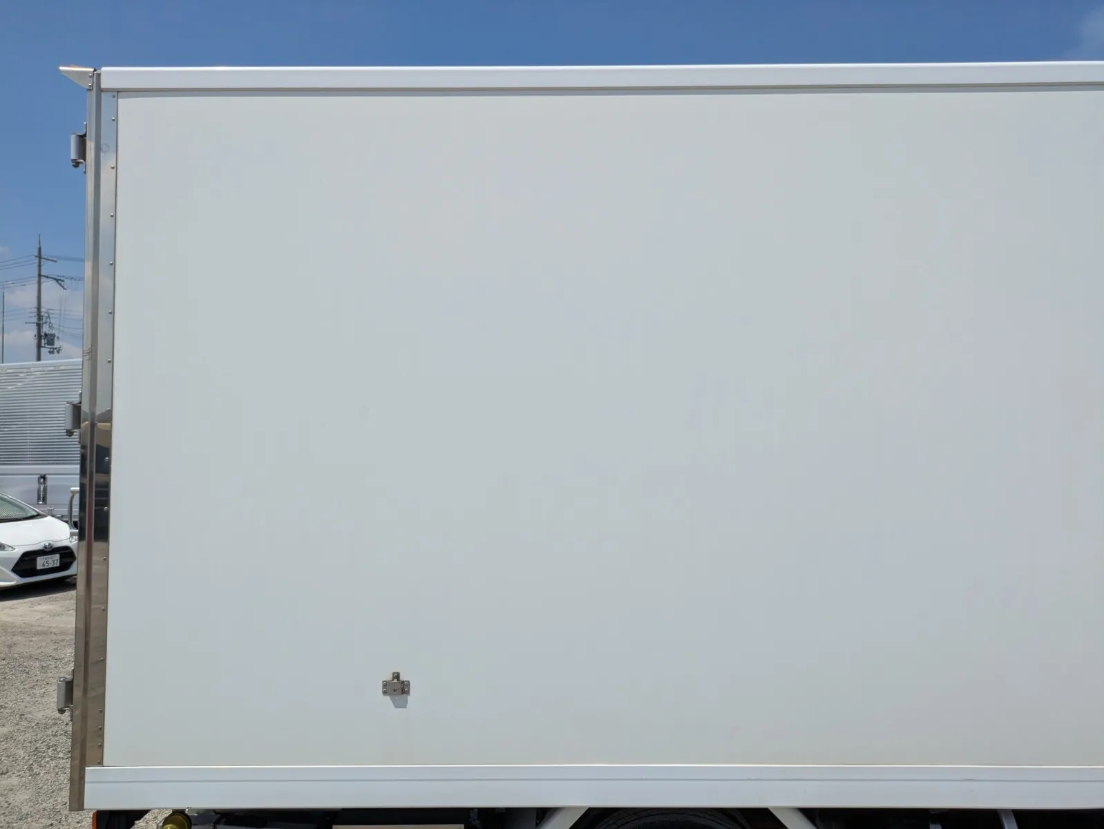 vehicle_image_20260730112629EwF2biffMy.webp
