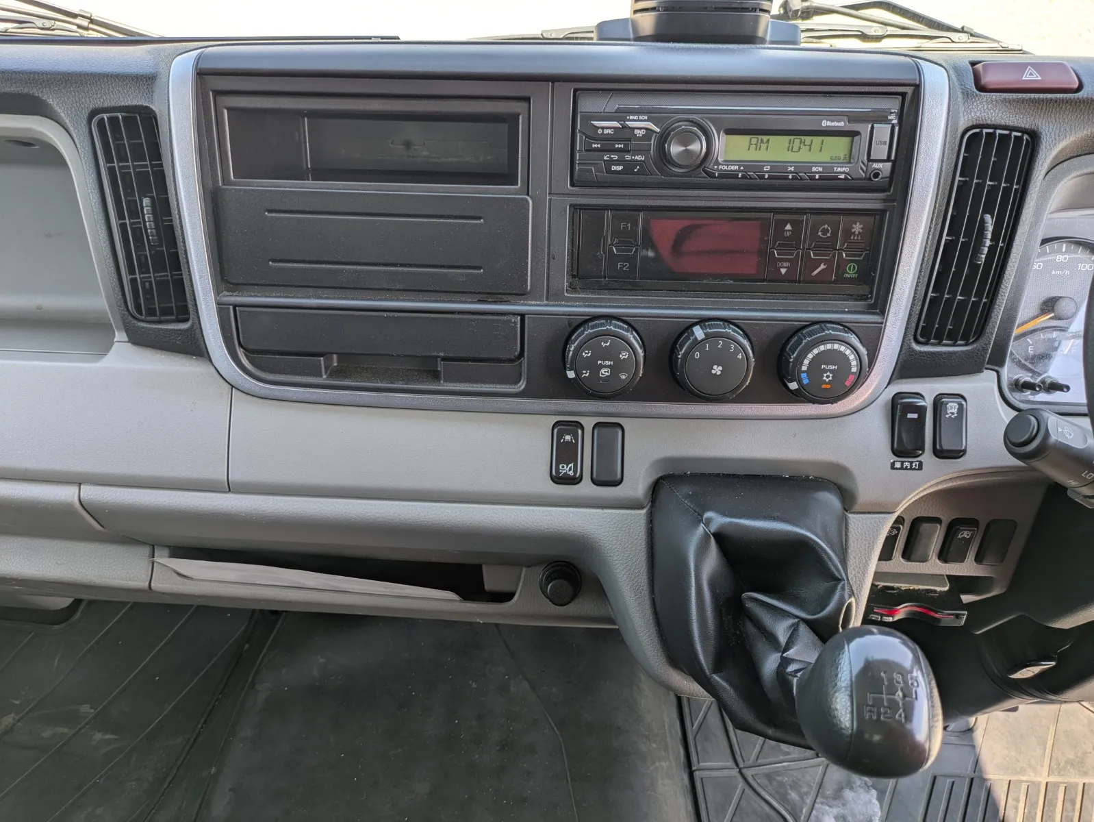 vehicle_image_202607301126322gWJHFXijE.webp