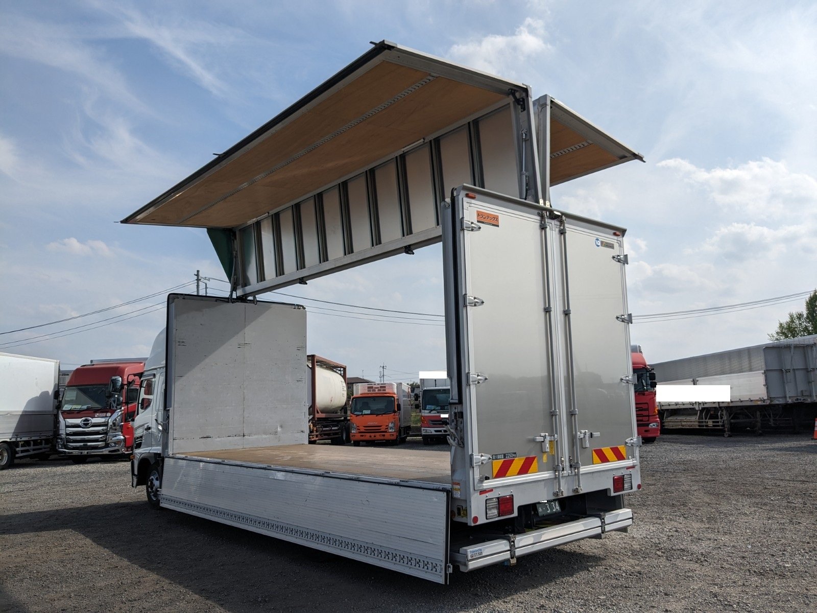 vehicle_image_202604151553586rr0c1MFRB.jpg