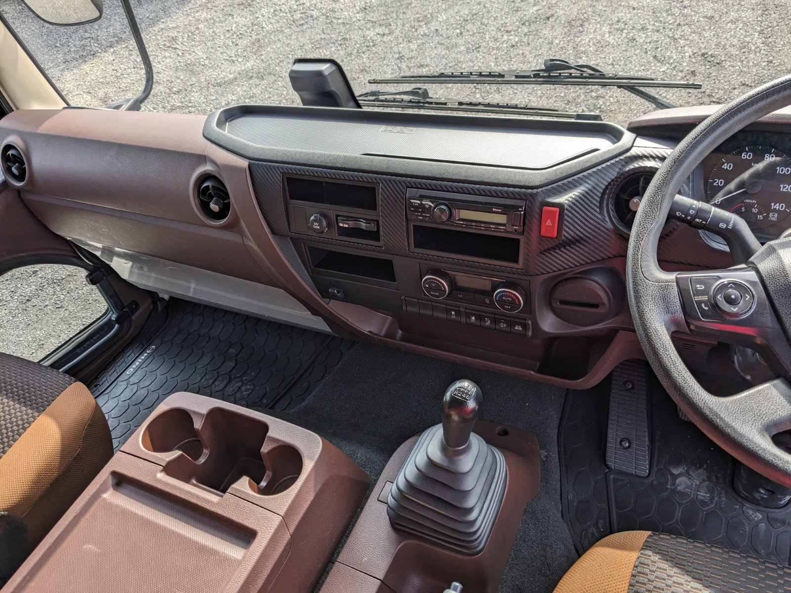 vehicle_image_20260415155358LhWS2vWd0o.jpg