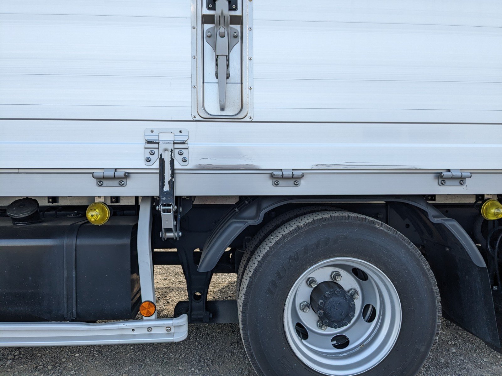 vehicle_image_20260415155358c0OWbvvpI0.jpg