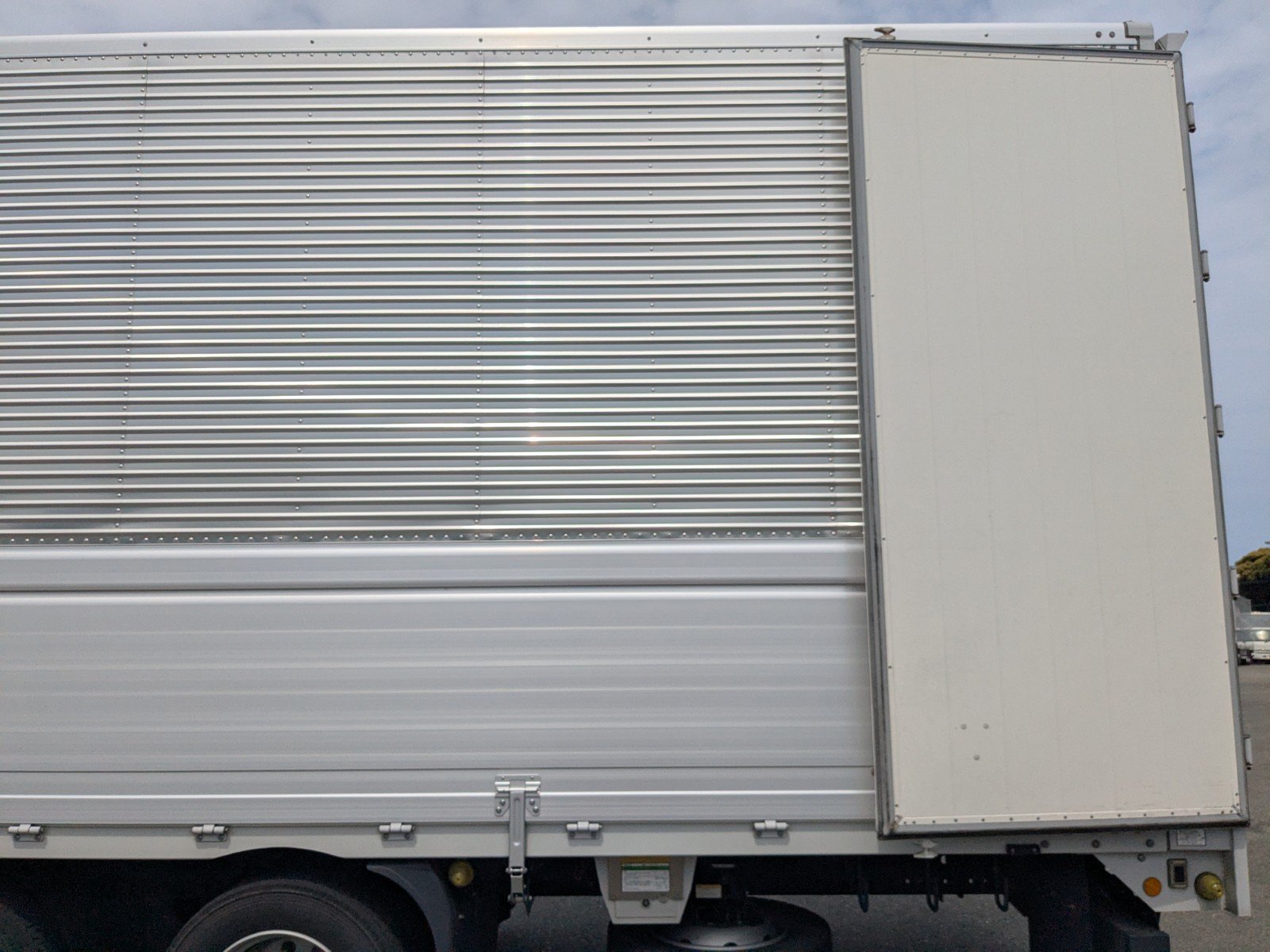 vehicle_image_202606151113033c07b5AjYA.jpg