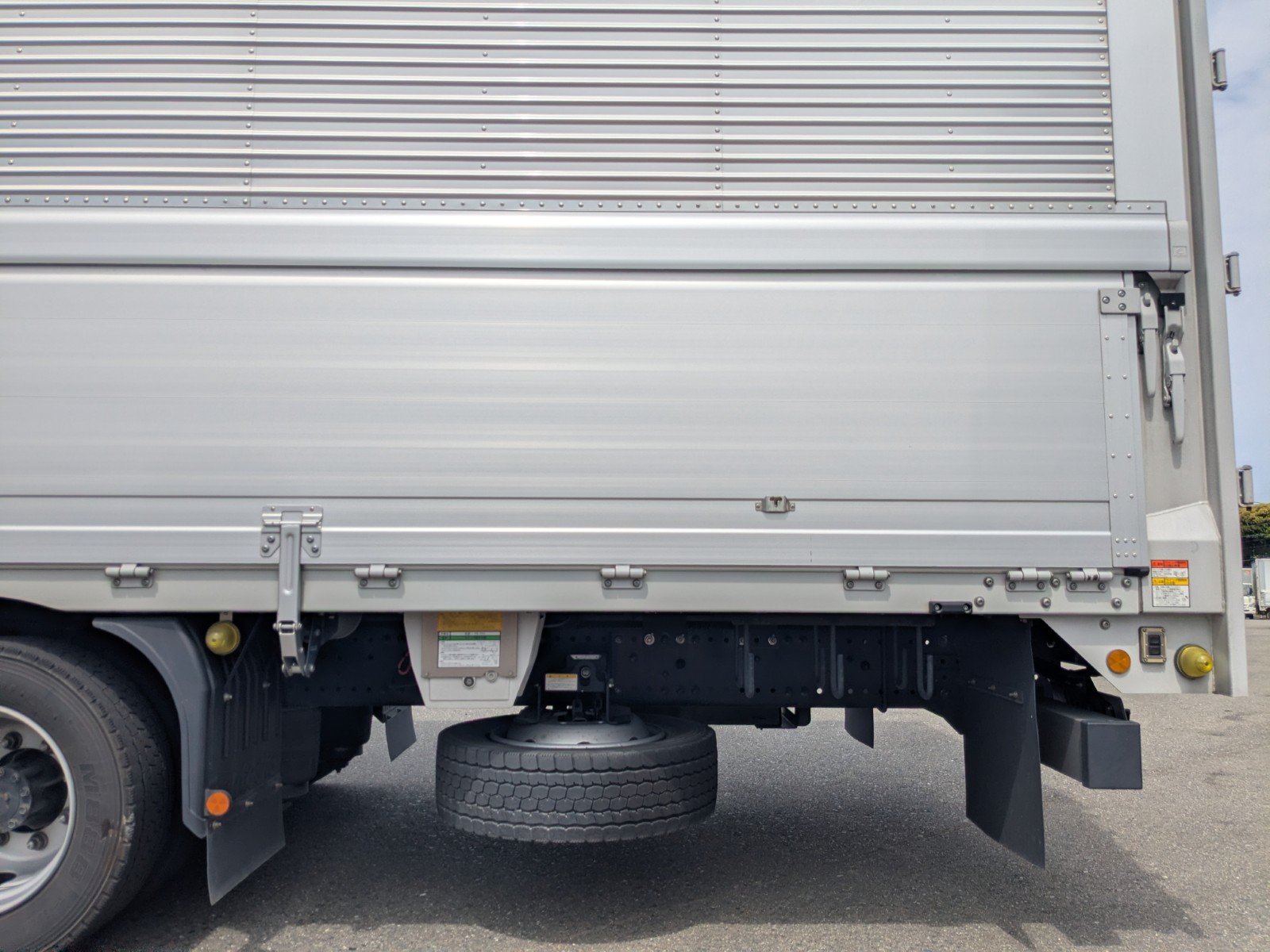 vehicle_image_20260615111303OTyeO0quZ7.jpg