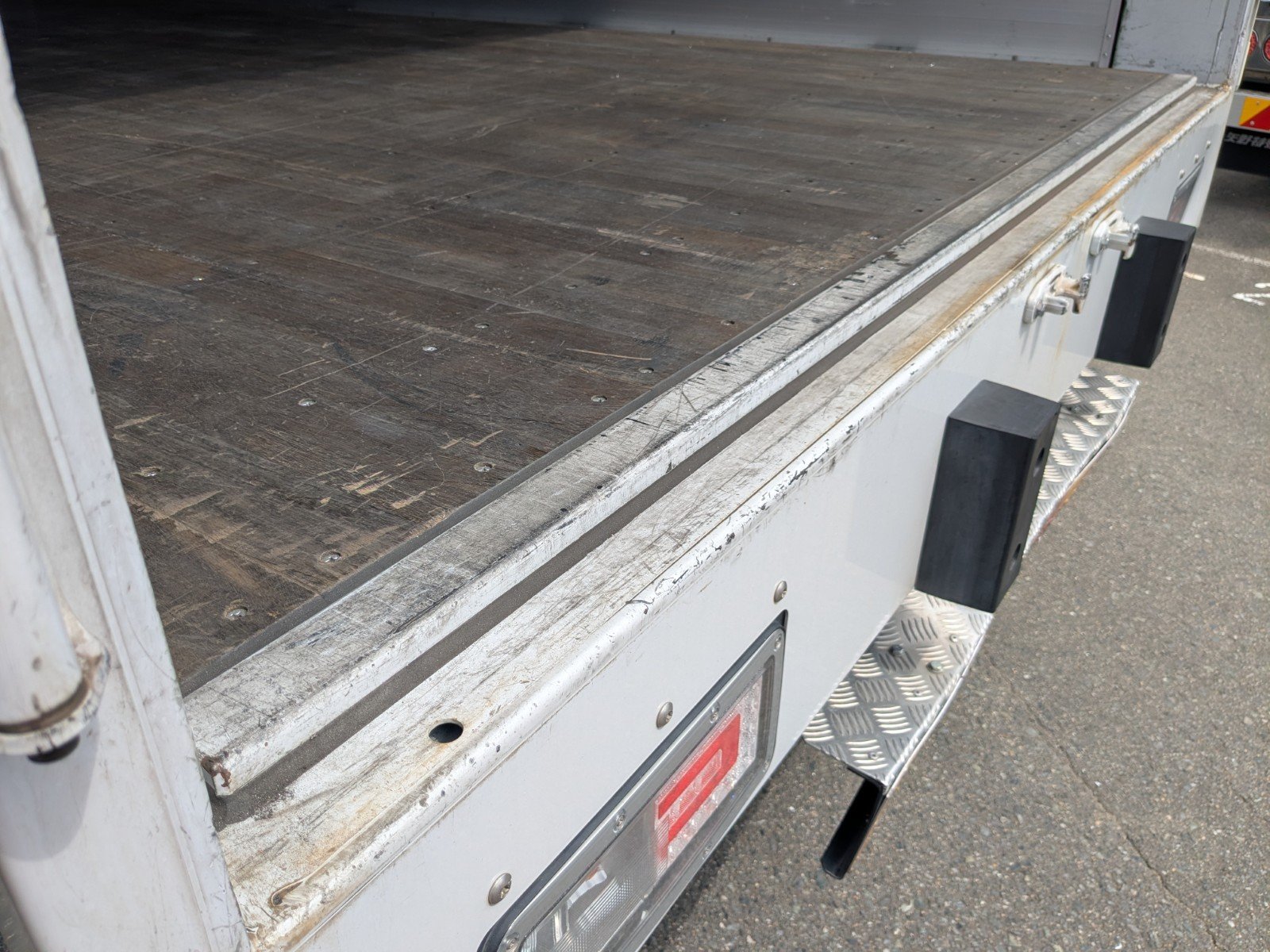 vehicle_image_20260615111303cCPWVjghoN.jpg