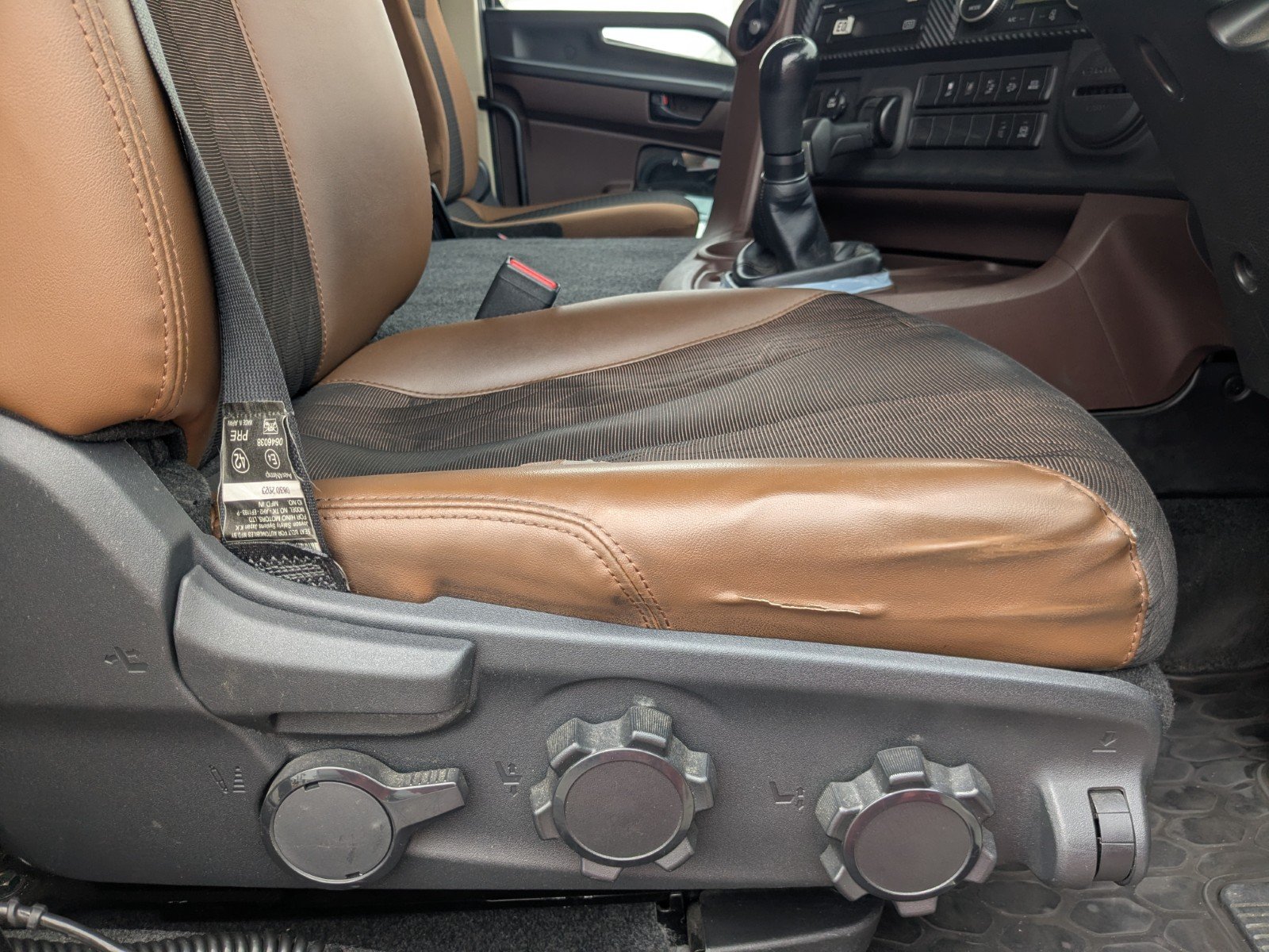 vehicle_image_20260615111303xdJ4MGfoqm.jpg